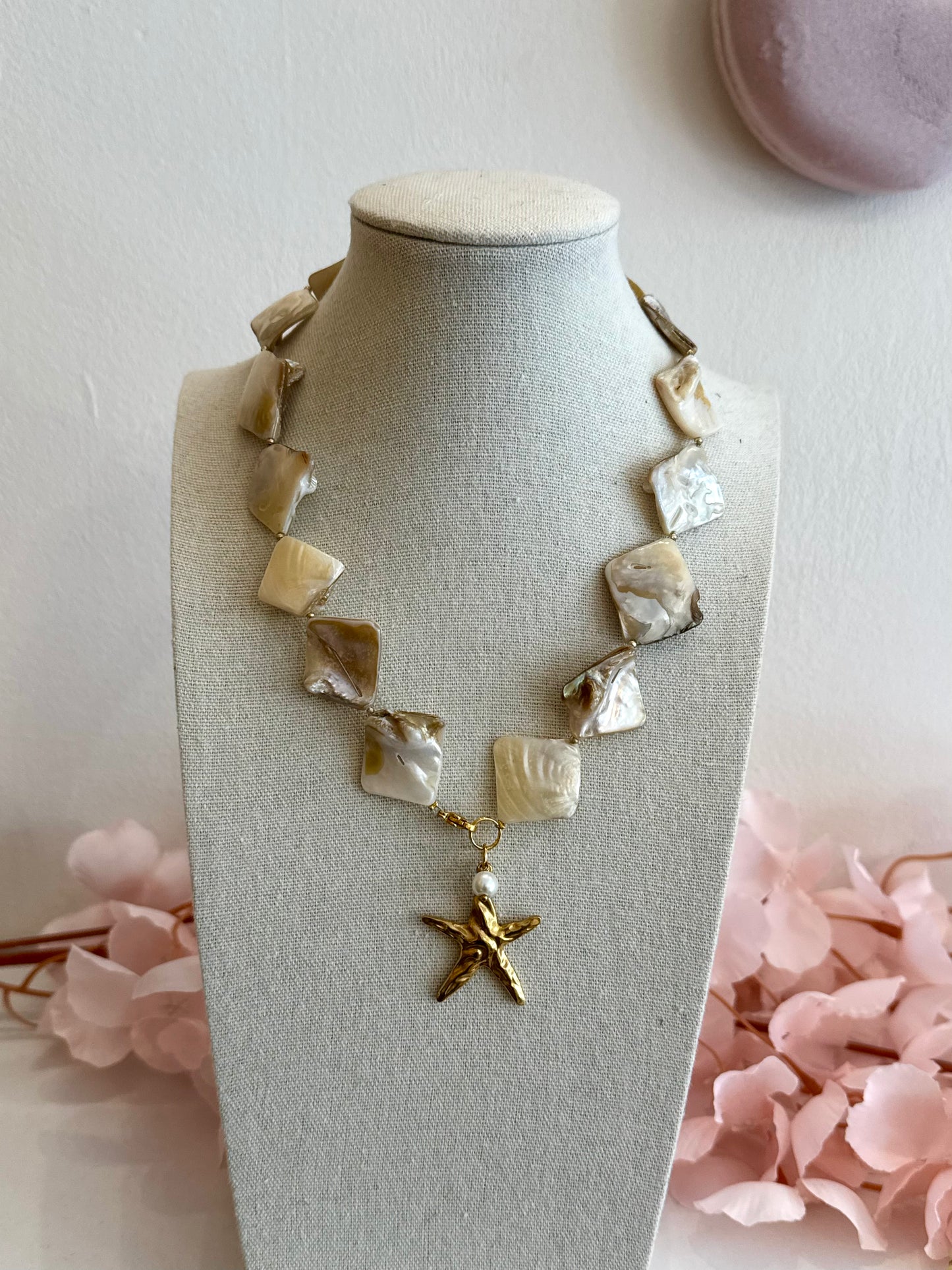 Collier Ubud
