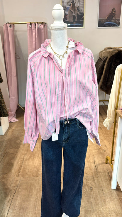 Blouse rose à rayures vertes