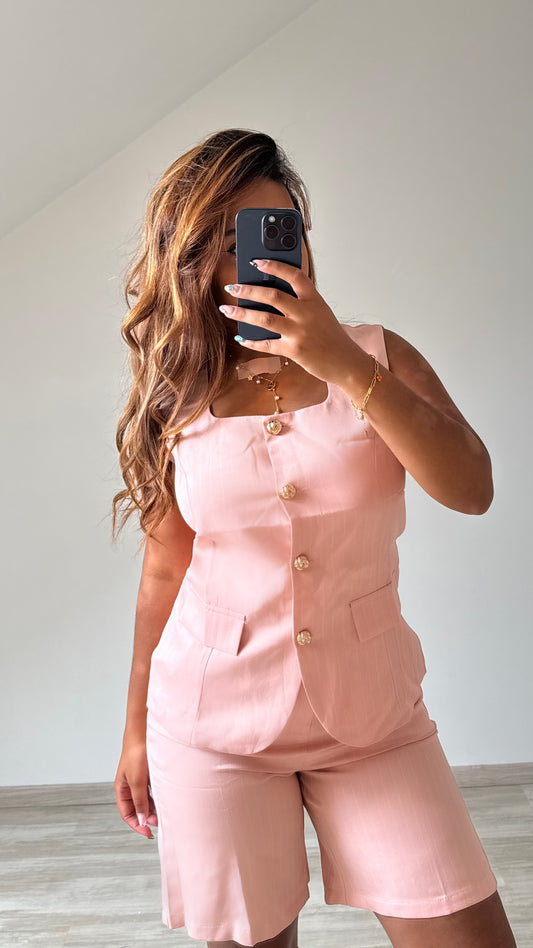 Bermuda à bouton doré