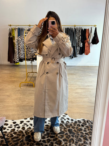 Trench long beige ceinturé