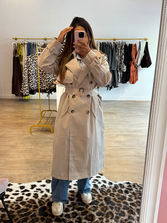 Trench long beige ceinturé
