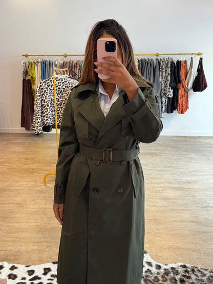 Trench long beige ceinturé vert