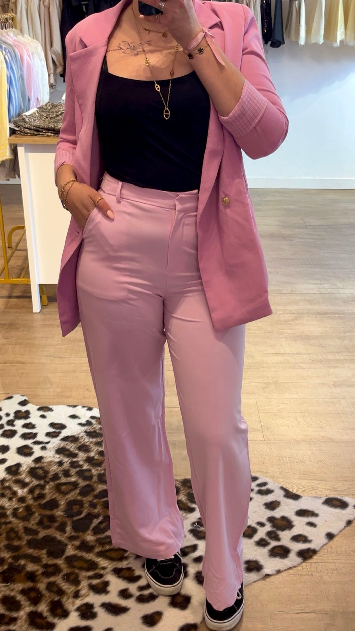 Pantalon tailleur rose