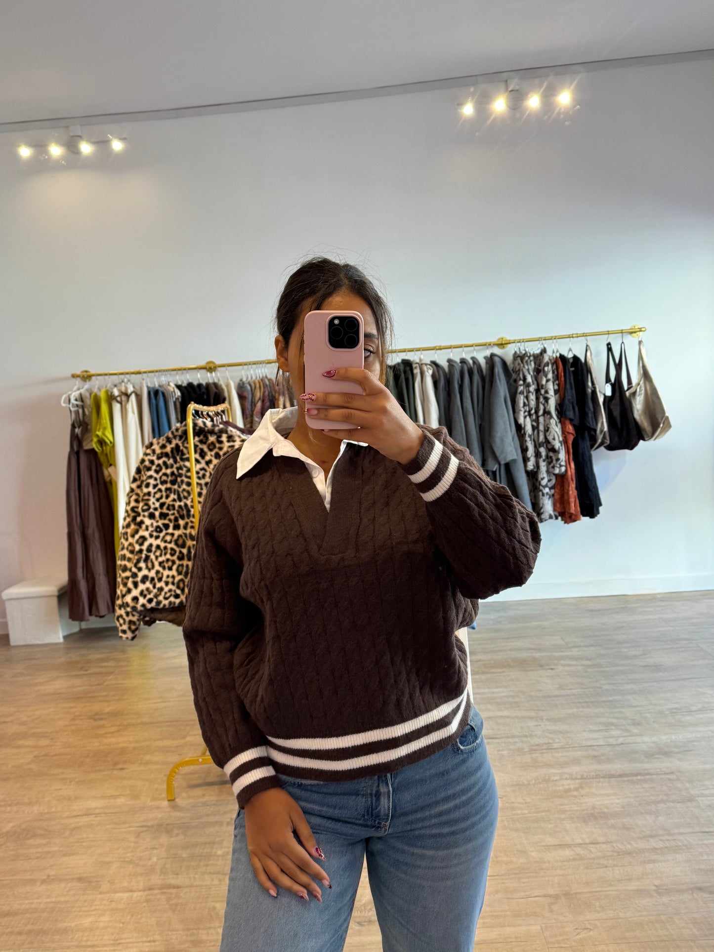 Pull Marron Tressé avec Col Chemise Intégré