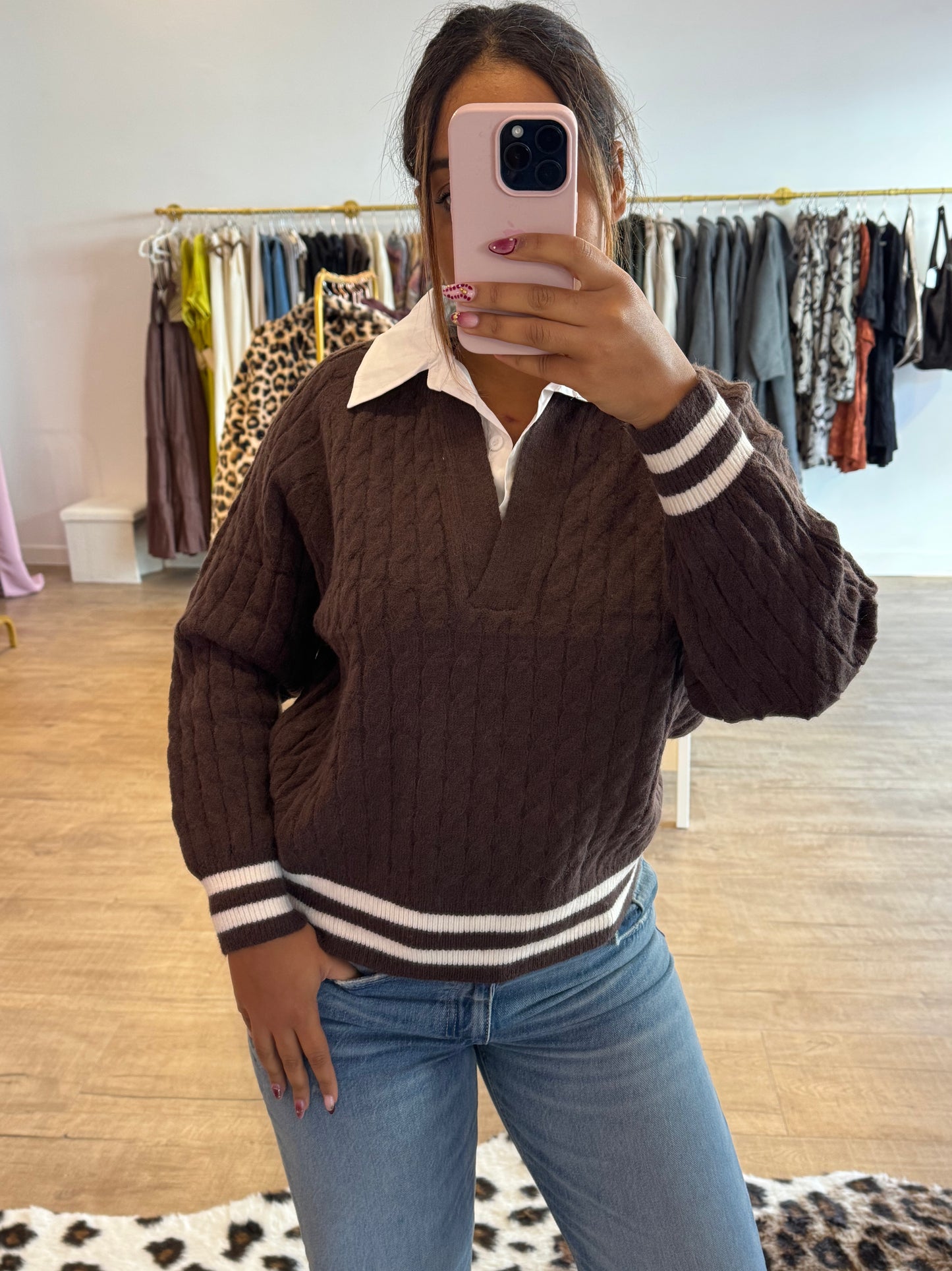 Pull Marron Tressé avec Col Chemise Intégré
