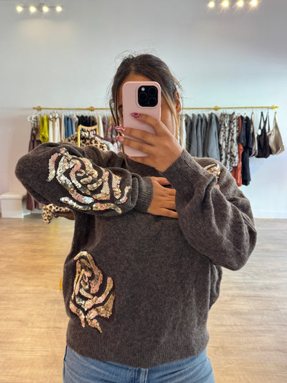 Pull Marron à Détails Pailletés Dorés