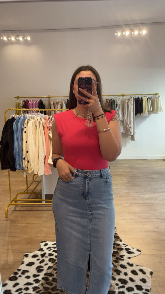 Body à épaulettes rose