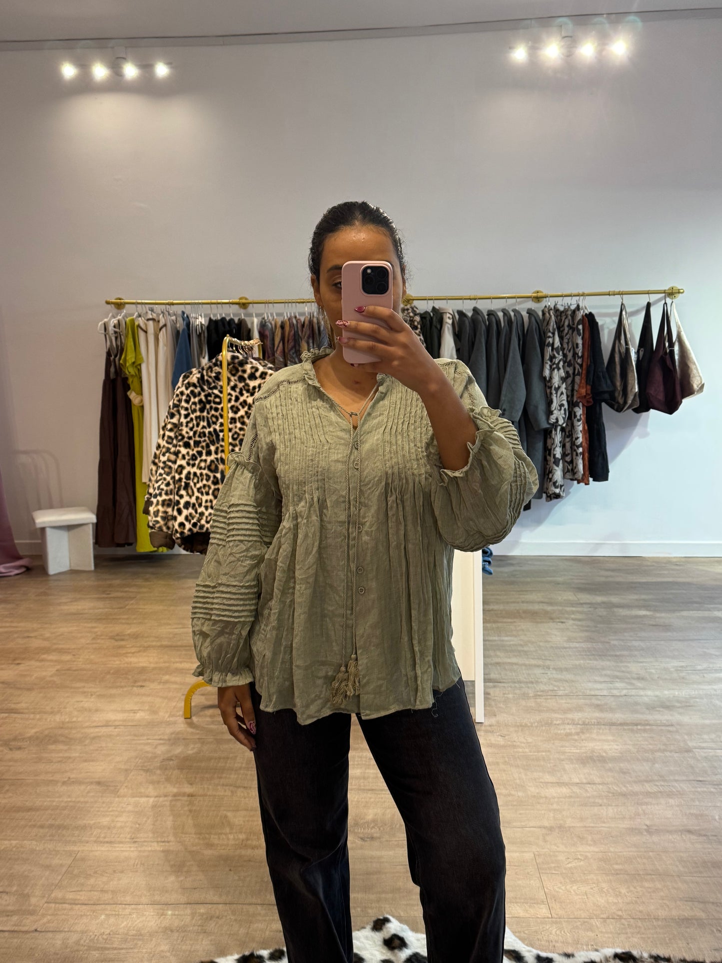 Chemisier vert délicat bohème