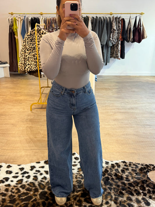 Jean brut jambe large