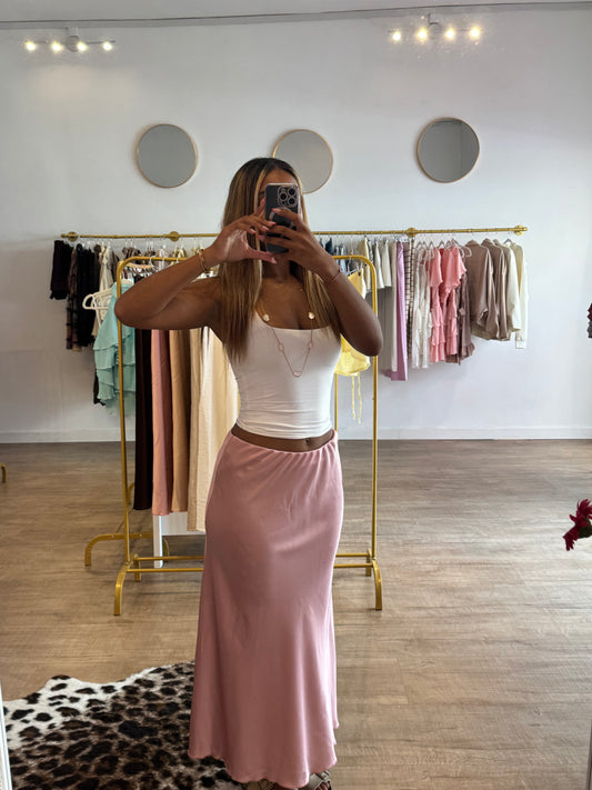 Jupe satinée rose