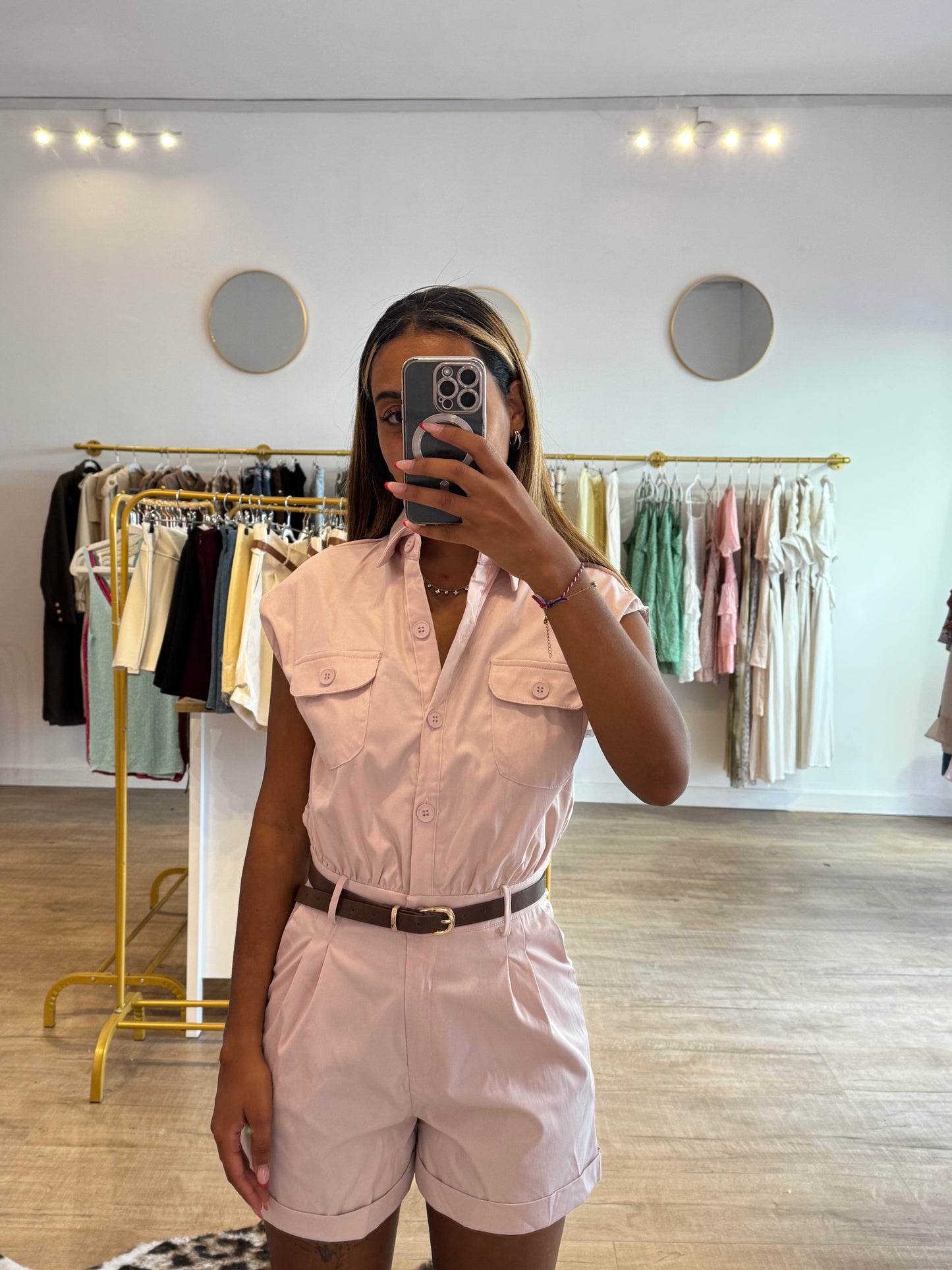 Combishort rose poudré avec ceinture marron
