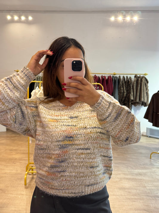 Pull Beige – Détails saumon & Touches Dorées
