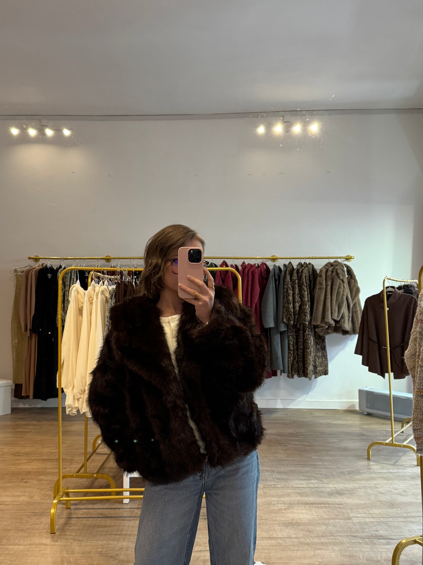 Manteau en Fausse Fourrure – Chocolat