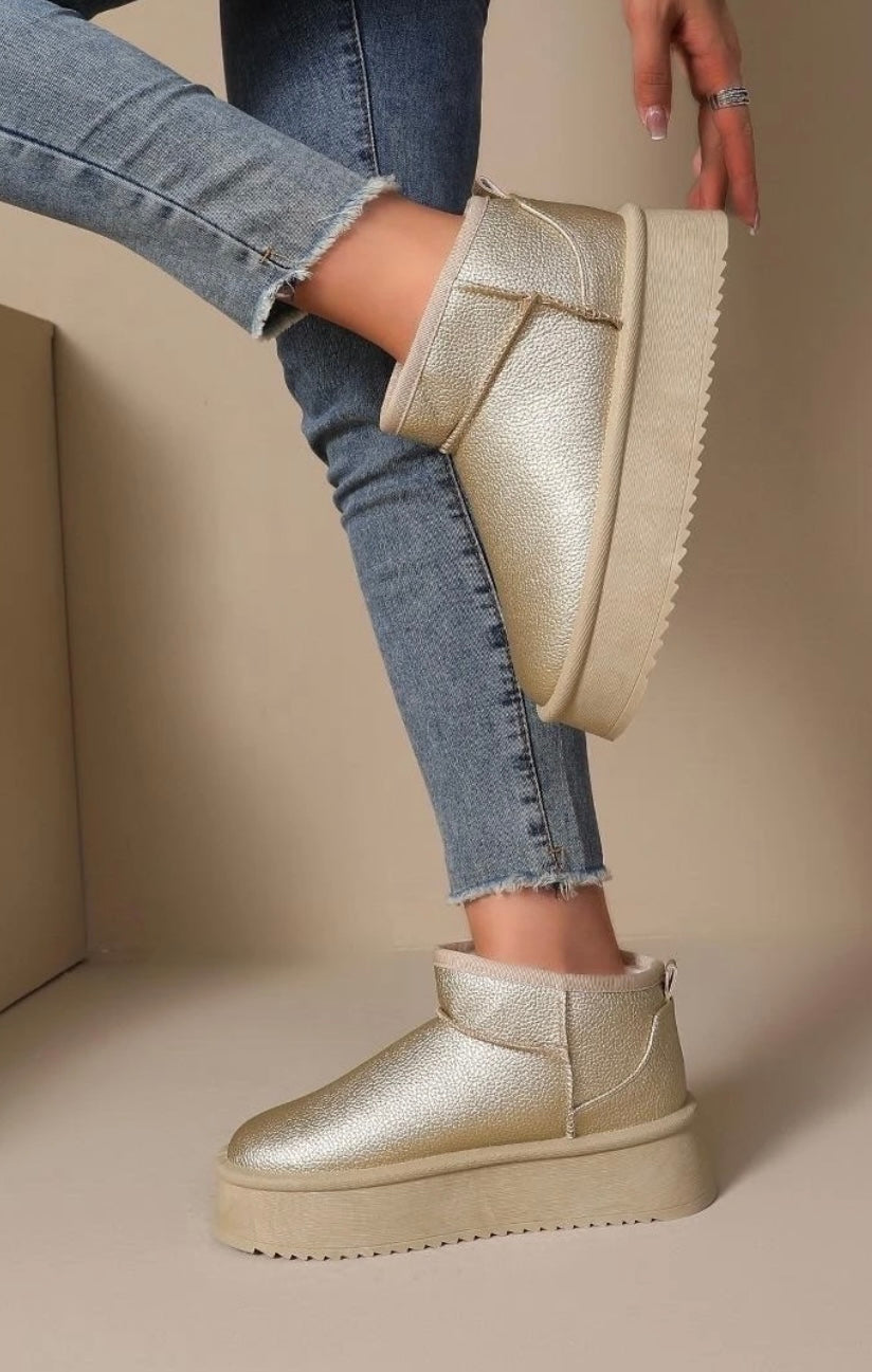 Bottines fourrées dorées