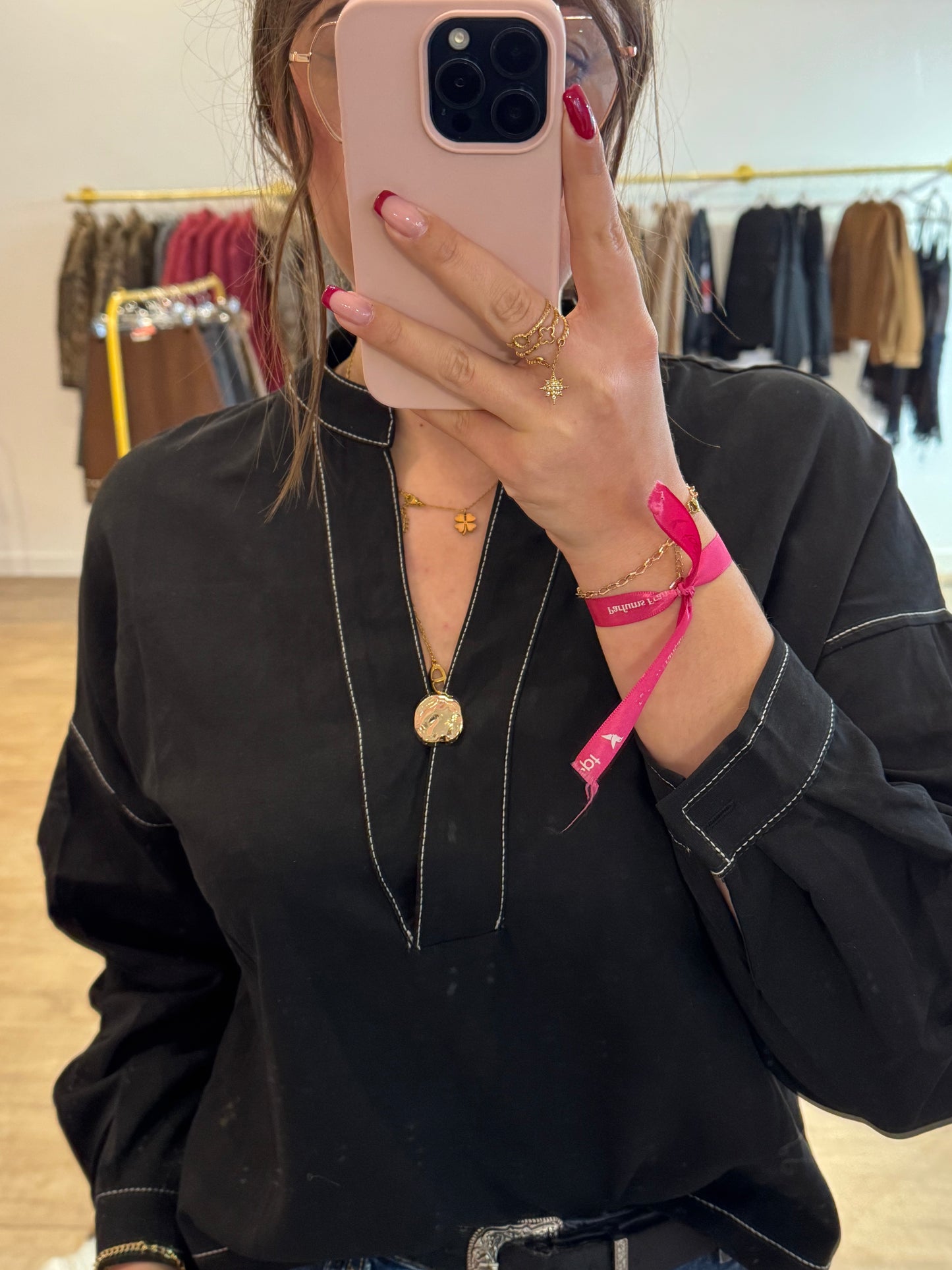 Chemisier Noir Bouton Dorée