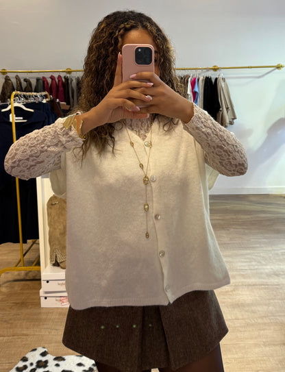Pull en dentelle écru + gilet manches blanc