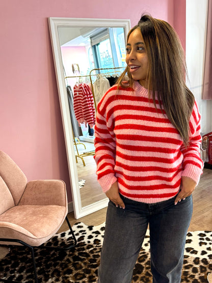 Pull rose à rayures rouges