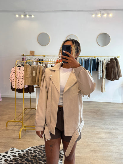 Veste similicuir beige à franges