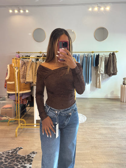 Top à motifs fleuris