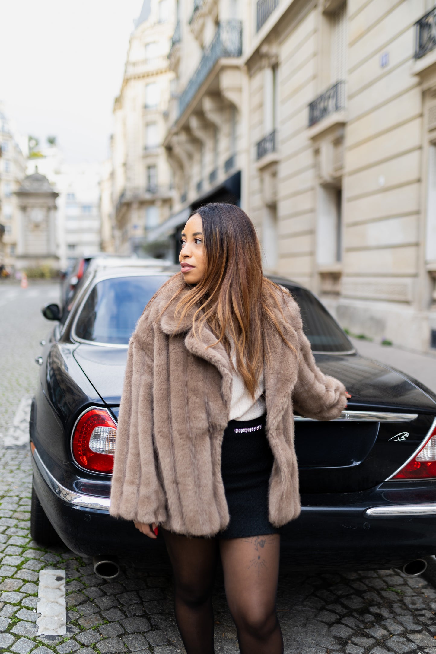 Manteau en fausse fourrure mi-long